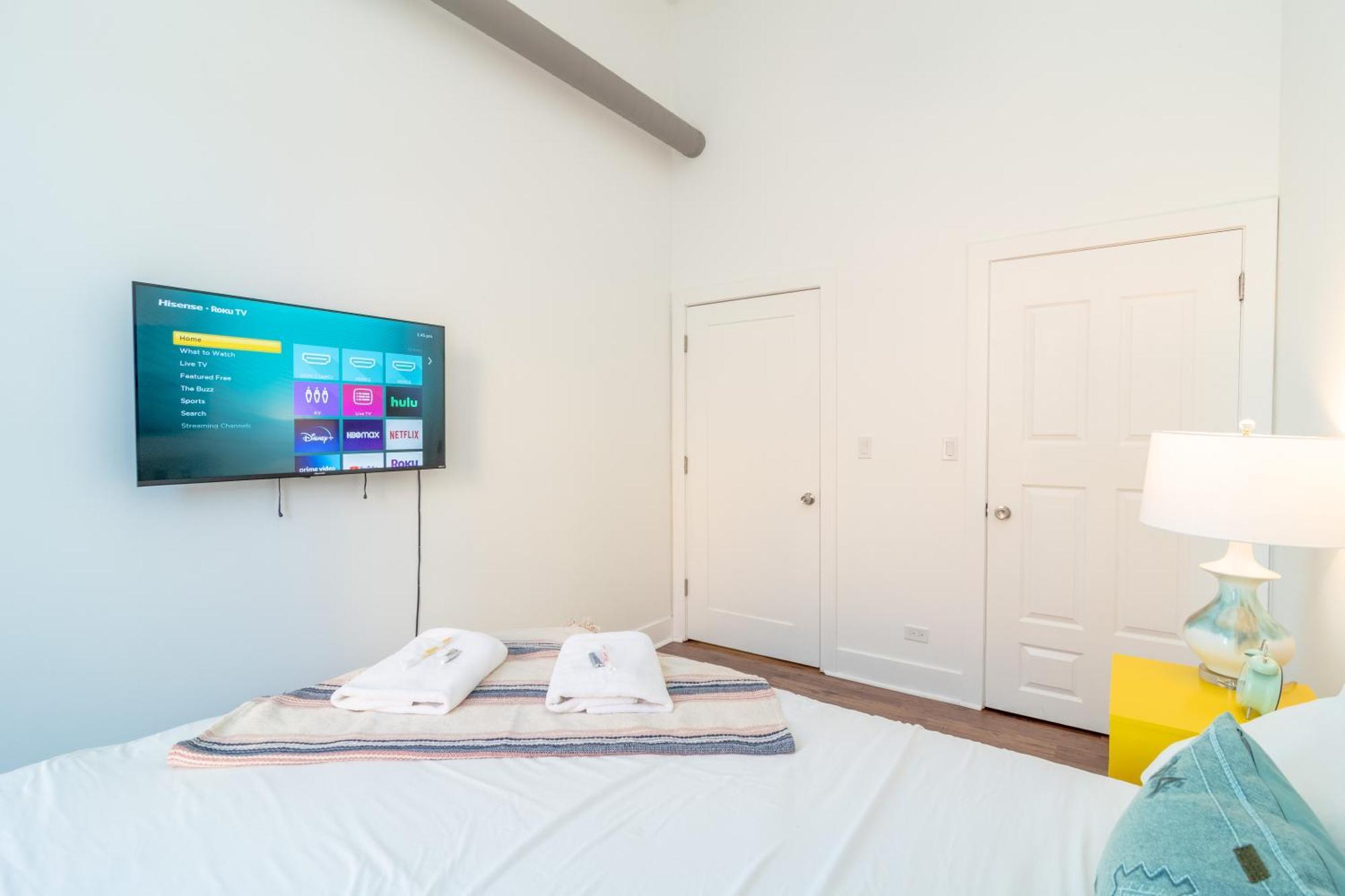 Mccormick Place 3Br-2Ba With Optional Parking - Sleeps 8 Chicago Exterior photo