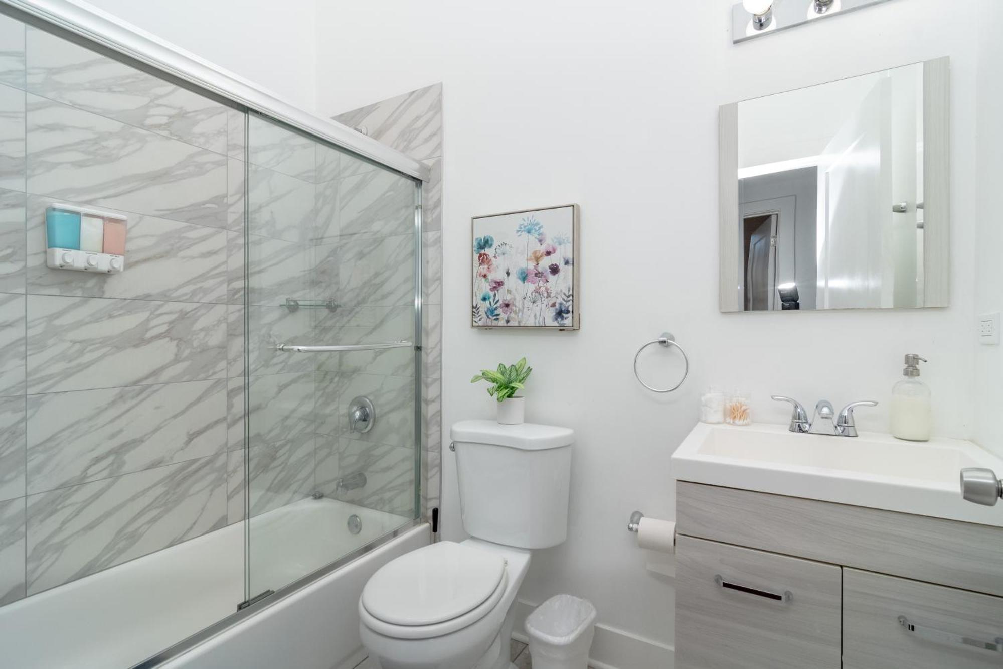 Mccormick Place 3Br-2Ba With Optional Parking - Sleeps 8 Chicago Exterior photo