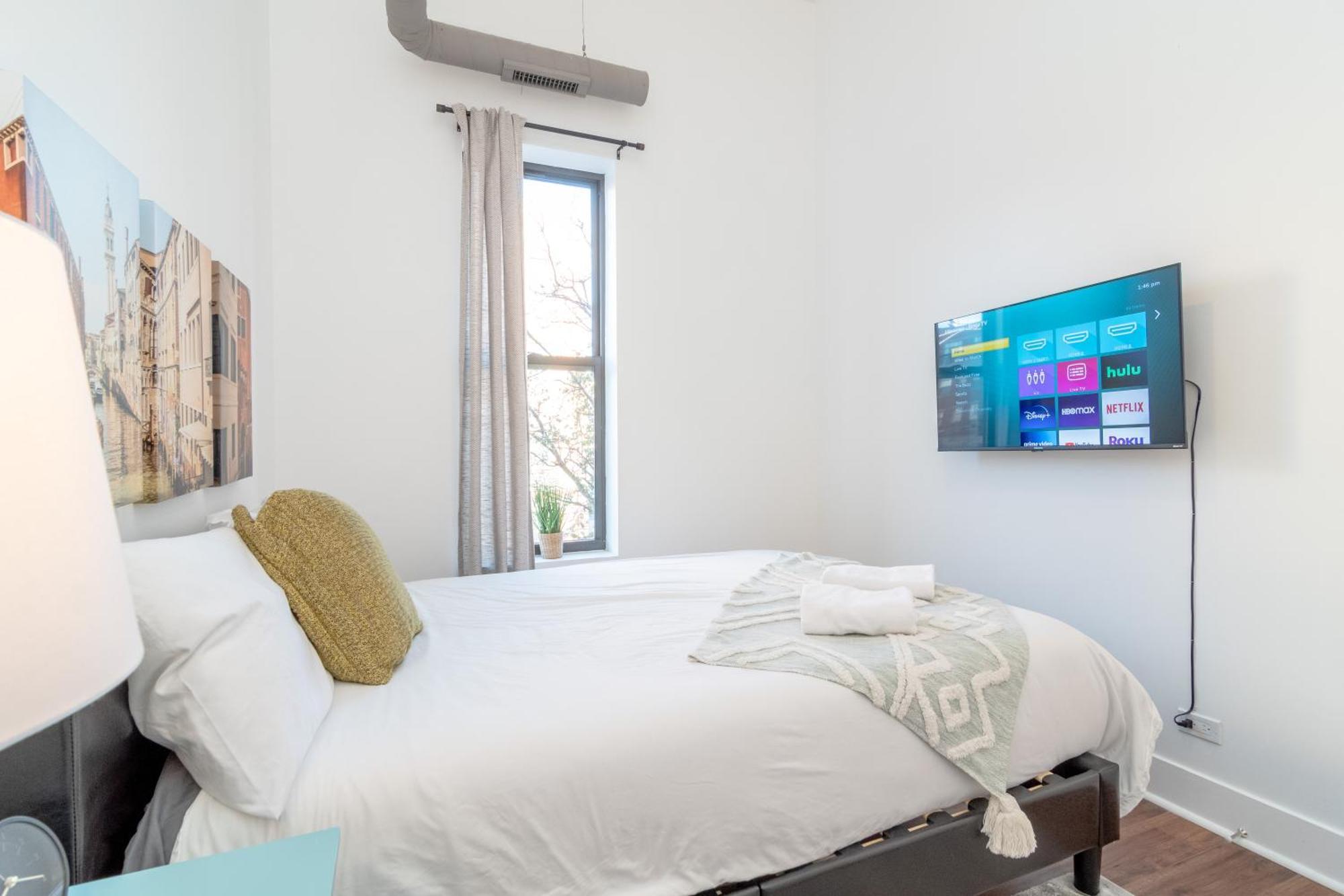 Mccormick Place 3Br-2Ba With Optional Parking - Sleeps 8 Chicago Exterior photo